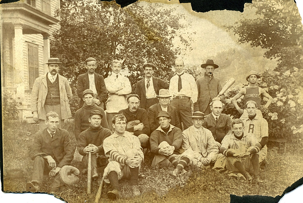 rochester-baseball-team.jpg